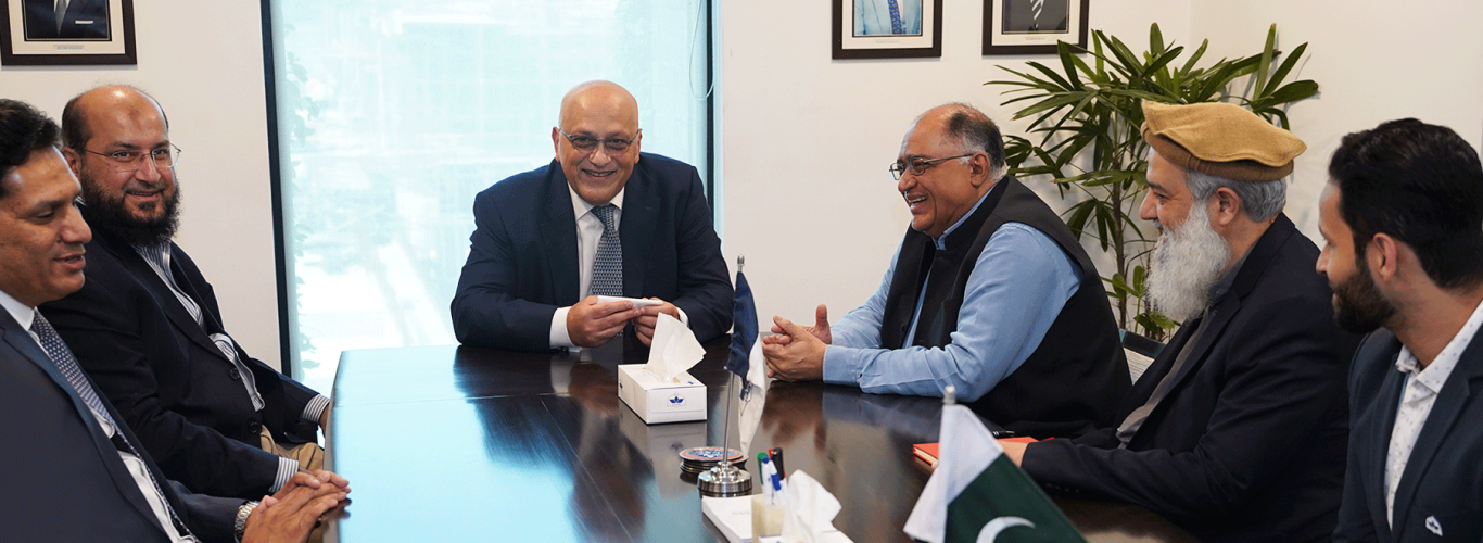 HBL President Visits LUMS to Strengthen Partnership